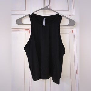 🔥NWOT! Blake Crop Tank🖤